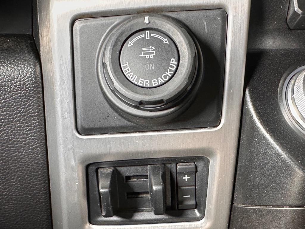 Ford F-150 XL SuperCrew 5.5-ft. Bed 4WD 2016