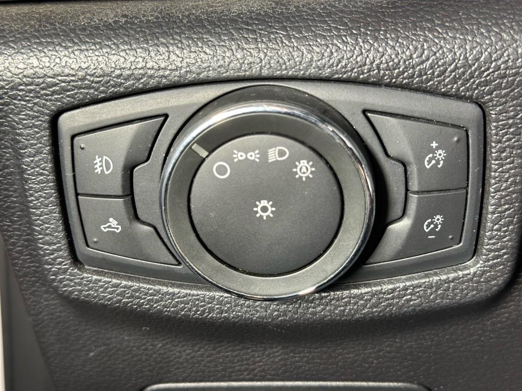 Ford F-150 XL SuperCrew 5.5-ft. Bed 4WD 2016