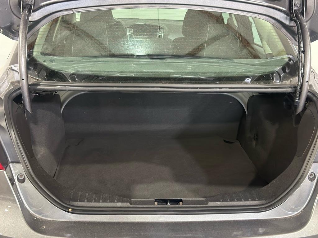 Ford Focus SE Sedan 2014