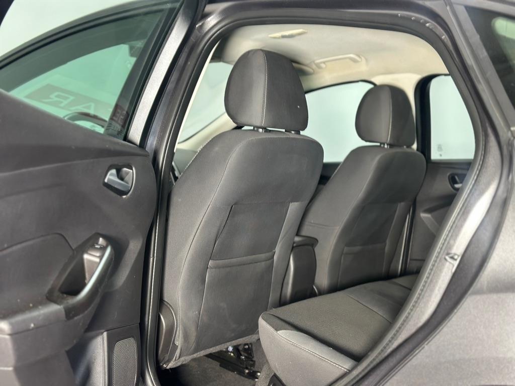 Ford Focus SE Sedan 2014