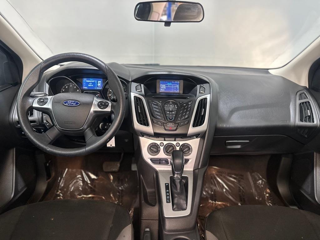 Ford Focus SE Sedan 2014