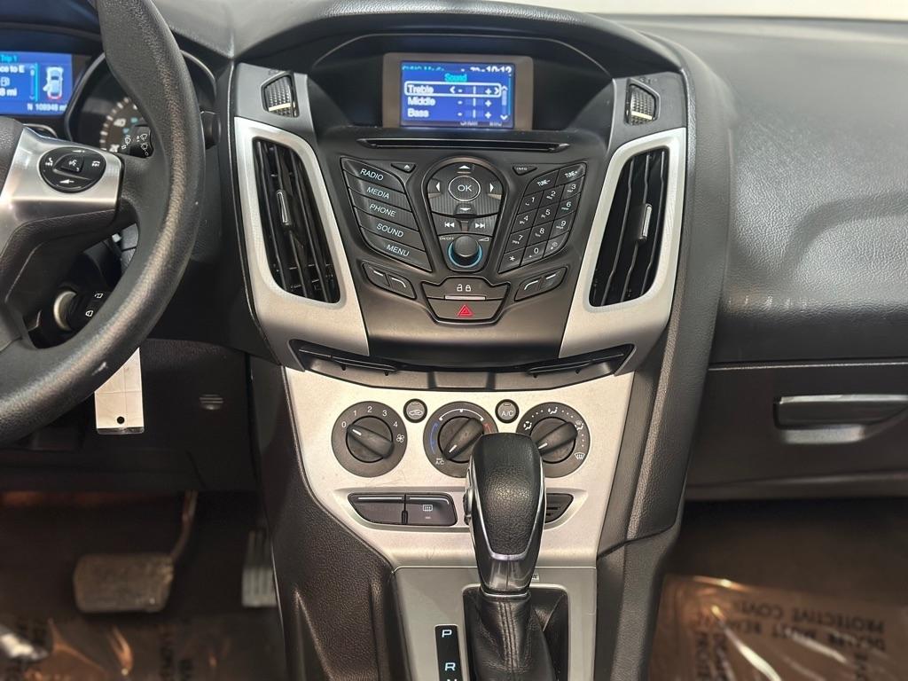 Ford Focus SE Sedan 2014