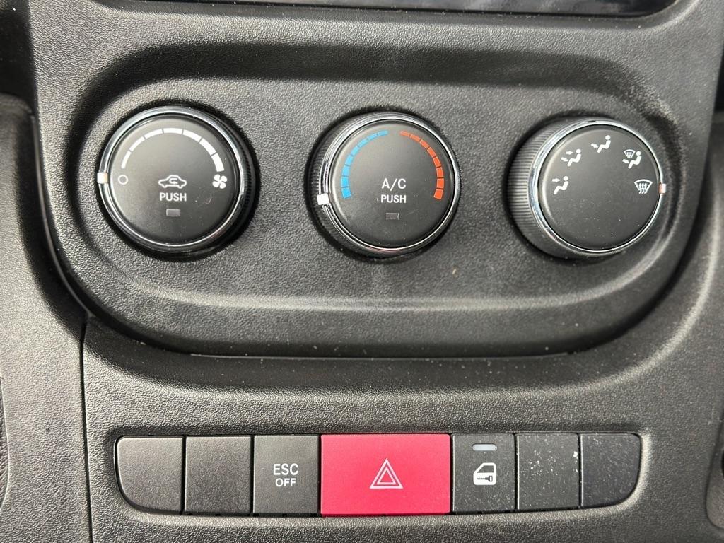 RAM Promaster 1500 Low Roof Tradesman 136-in. WB 2019