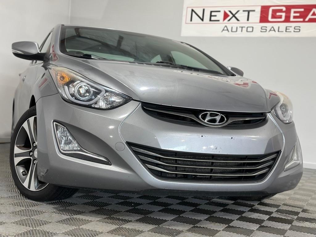 Hyundai Elantra SE 6AT 2015