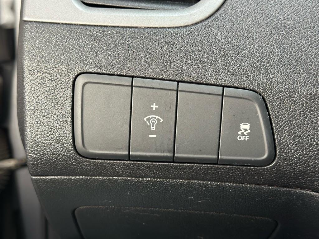 Hyundai Elantra SE 6AT 2015