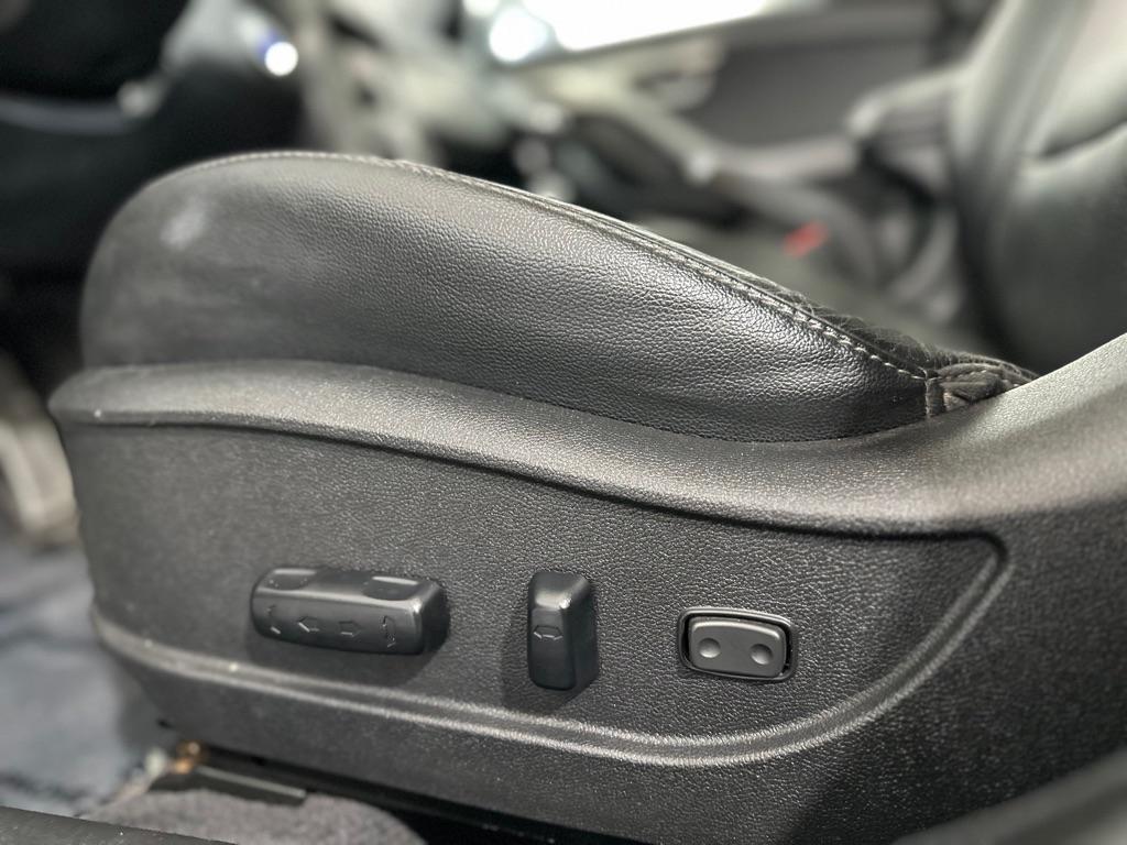 Hyundai Elantra SE 6AT 2015