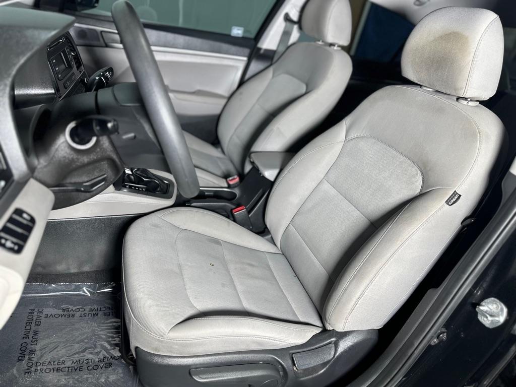 Hyundai Elantra SE 6AT 2018
