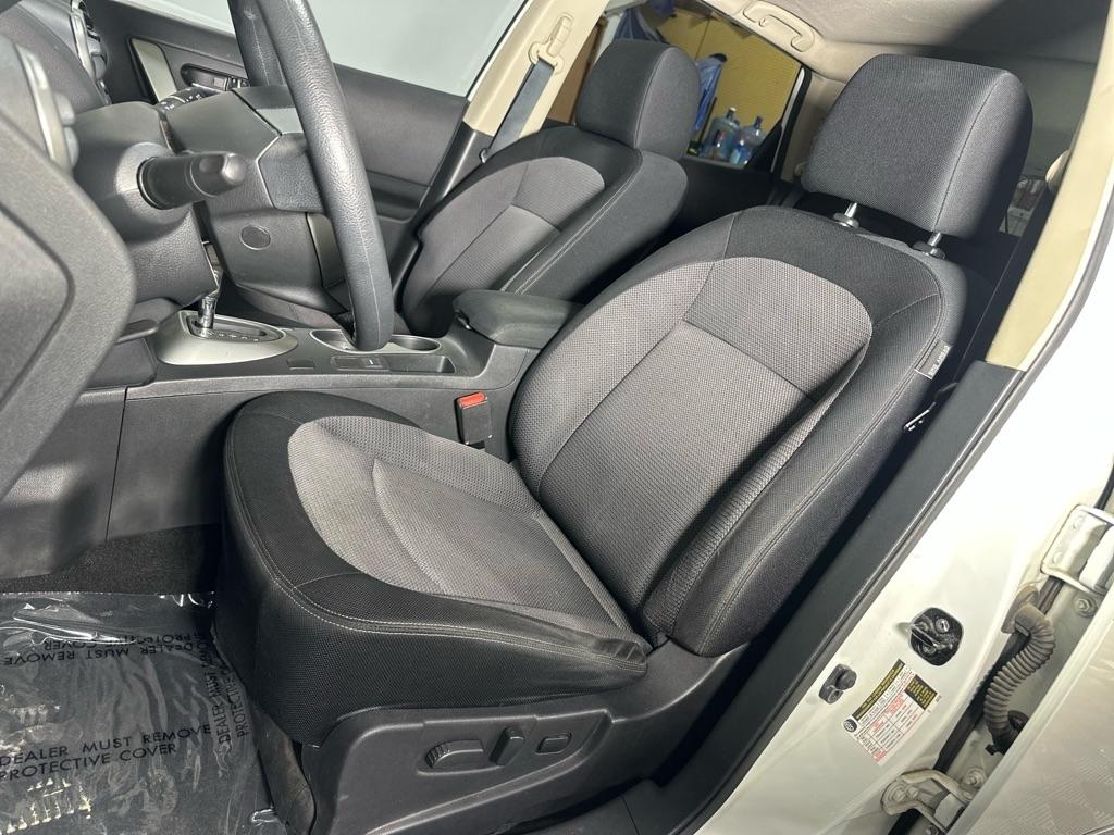 Nissan Rogue S 2WD 2012