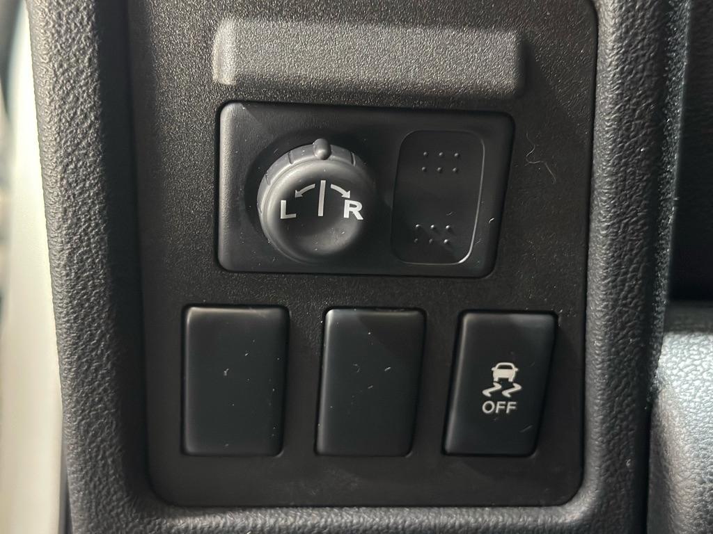 Nissan Rogue S 2WD 2012