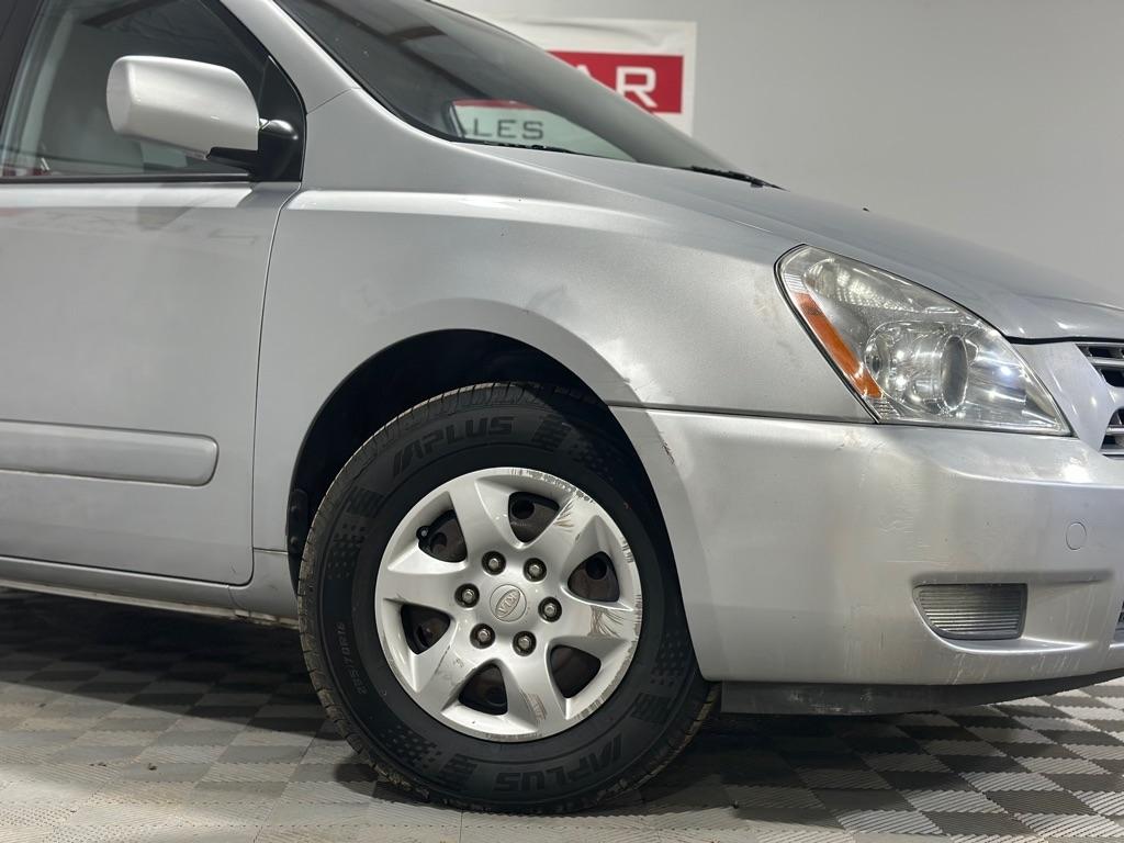 Kia Sedona Base SWB 2009