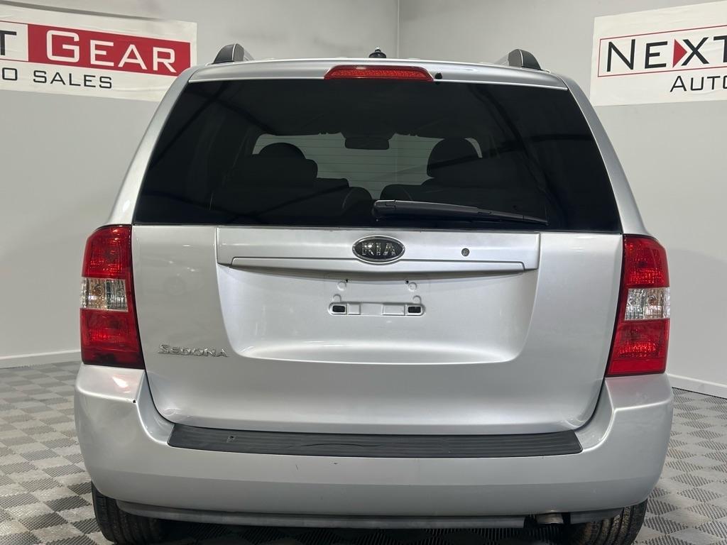 Kia Sedona Base SWB 2009