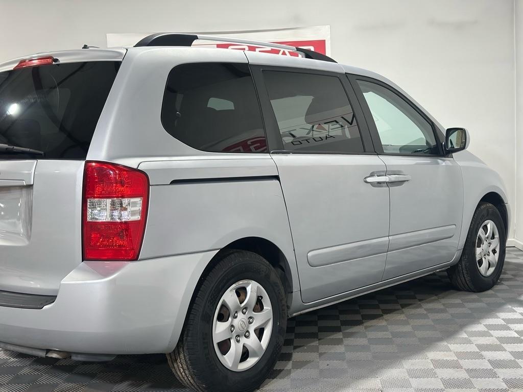Kia Sedona Base SWB 2009