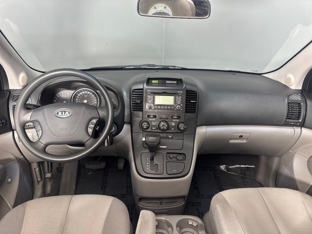 Kia Sedona Base SWB 2009