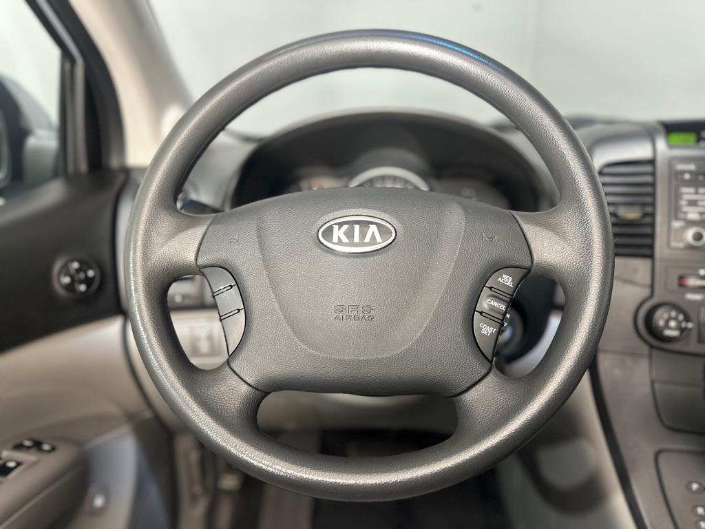 Kia Sedona Base SWB 2009