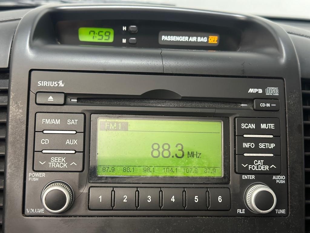 Kia Sedona Base SWB 2009