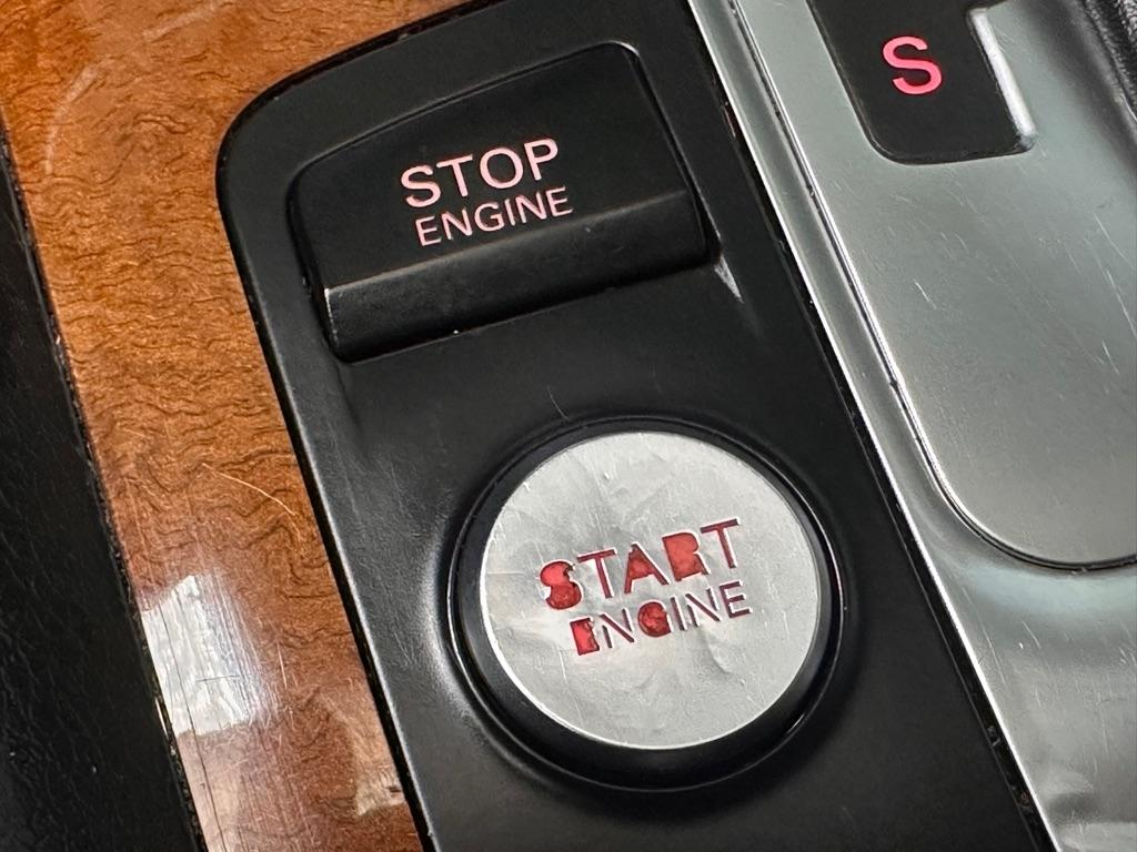 Audi Q7 3.0T Premium Plus quattro 2015