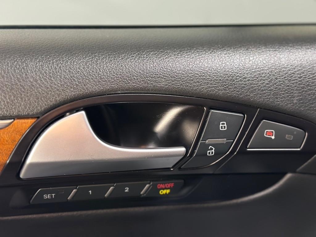 Audi Q7 3.0T Premium Plus quattro 2015