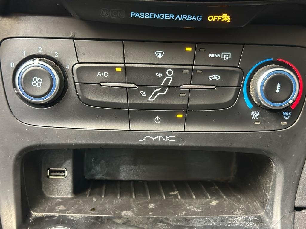 Ford Focus SE Sedan 2015