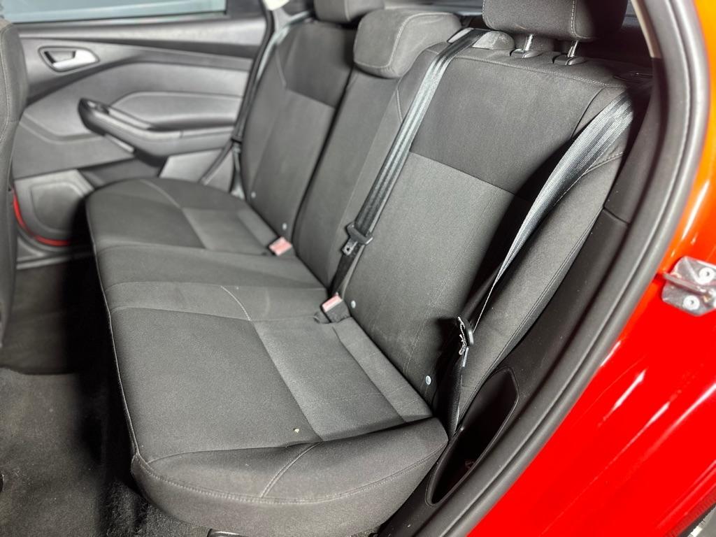 Ford Focus SE Sedan 2015