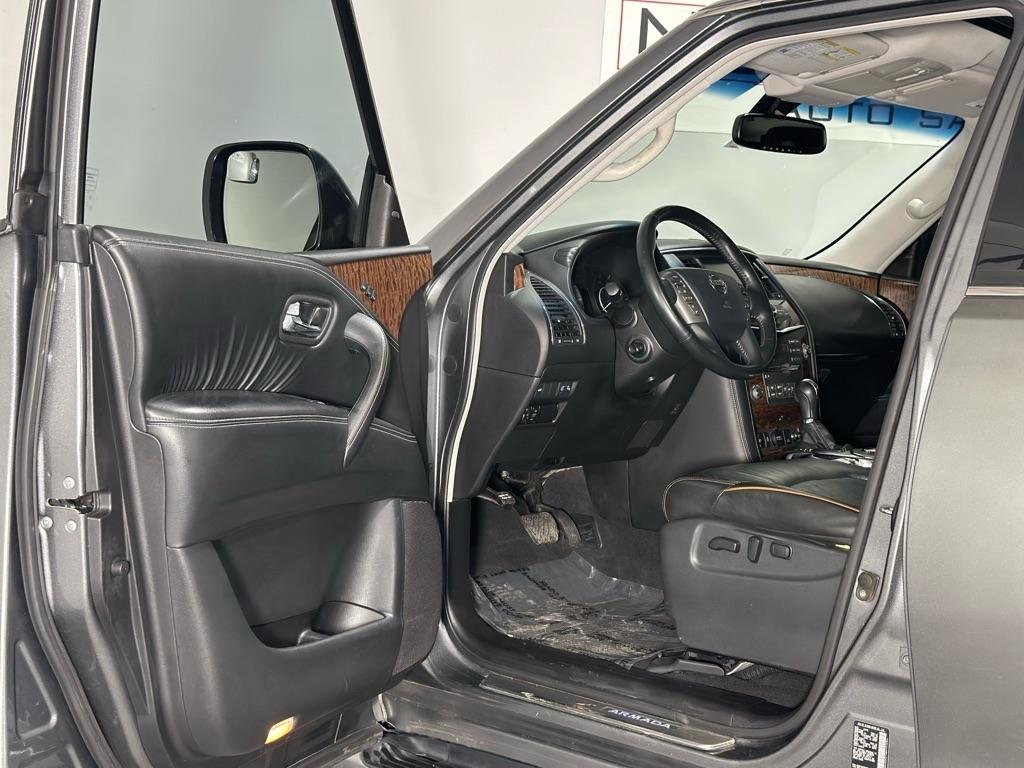 Nissan Armada Platinum 2WD 2017