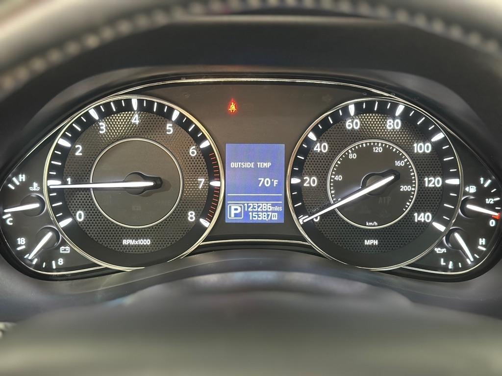 Nissan Armada Platinum 2WD 2017