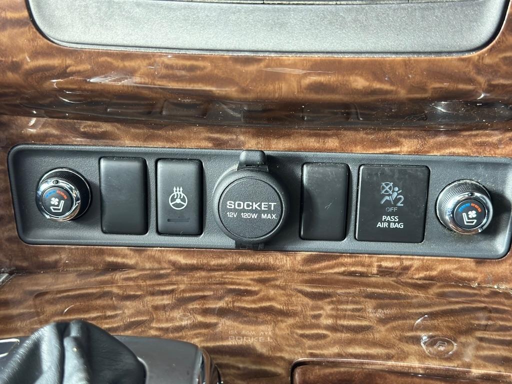 Nissan Armada Platinum 2WD 2017