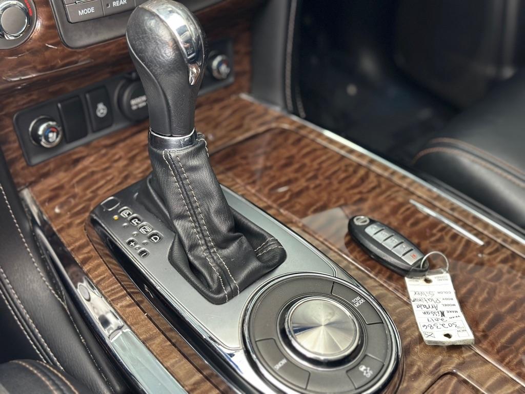 Nissan Armada Platinum 2WD 2017