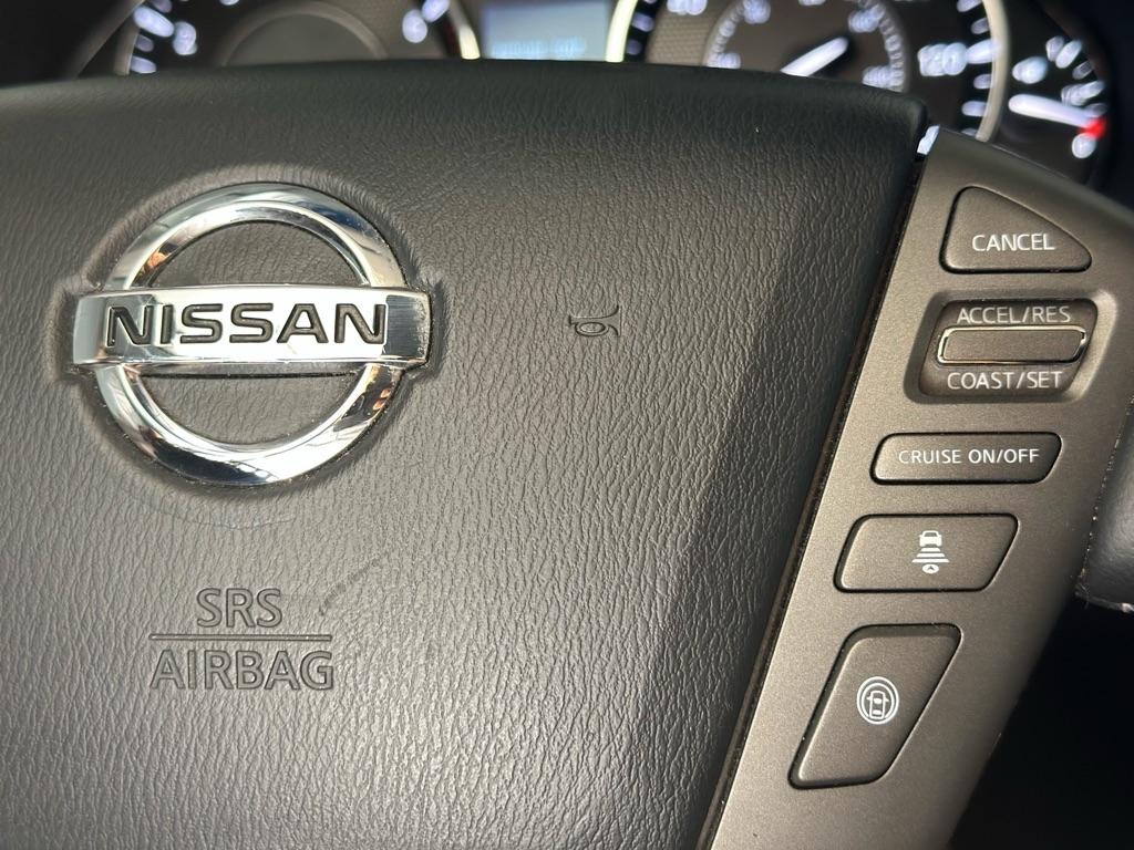 Nissan Armada Platinum 2WD 2017