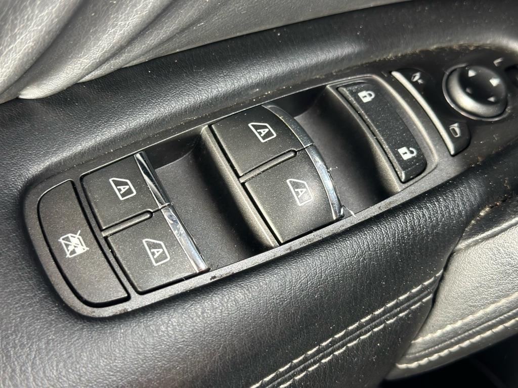 Nissan Armada Platinum 2WD 2017