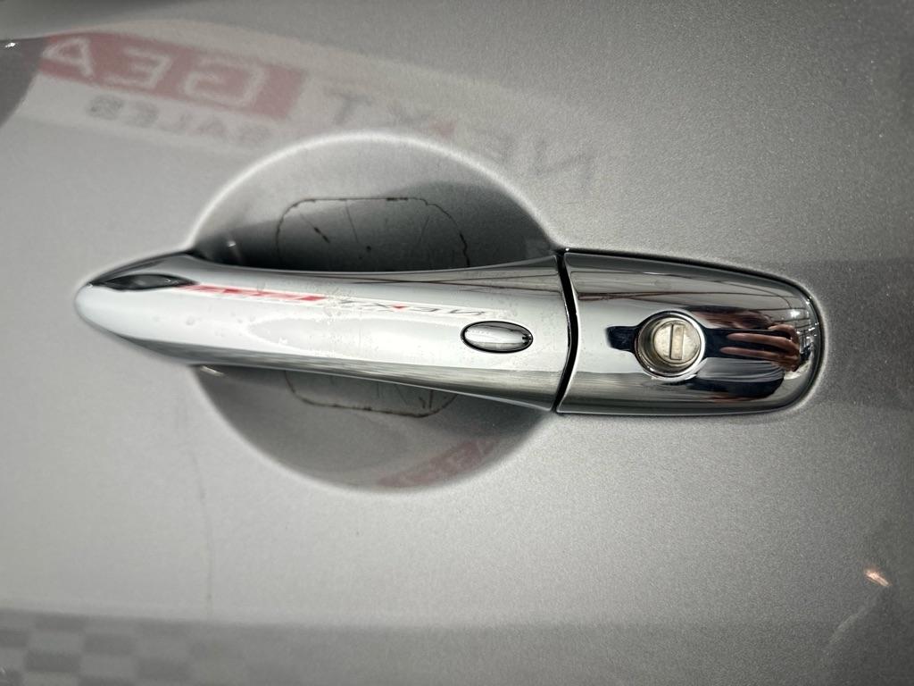 Nissan Armada Platinum 2WD 2017