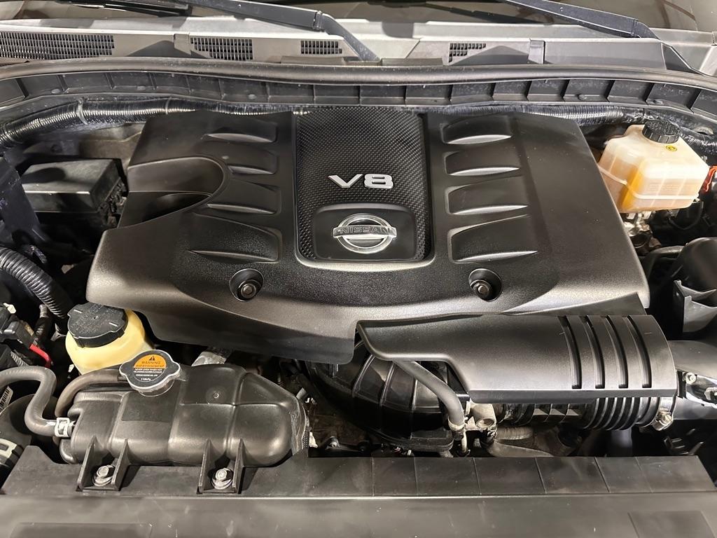 Nissan Armada Platinum 2WD 2017