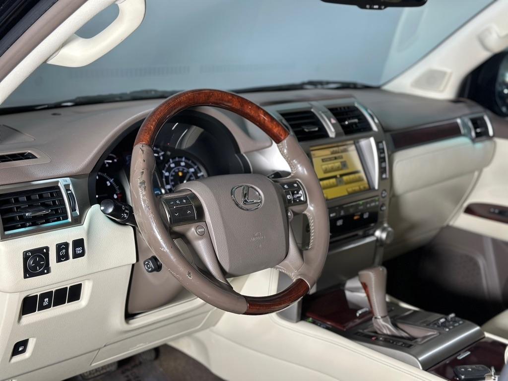 Lexus GX 460 Sport Utility 2010