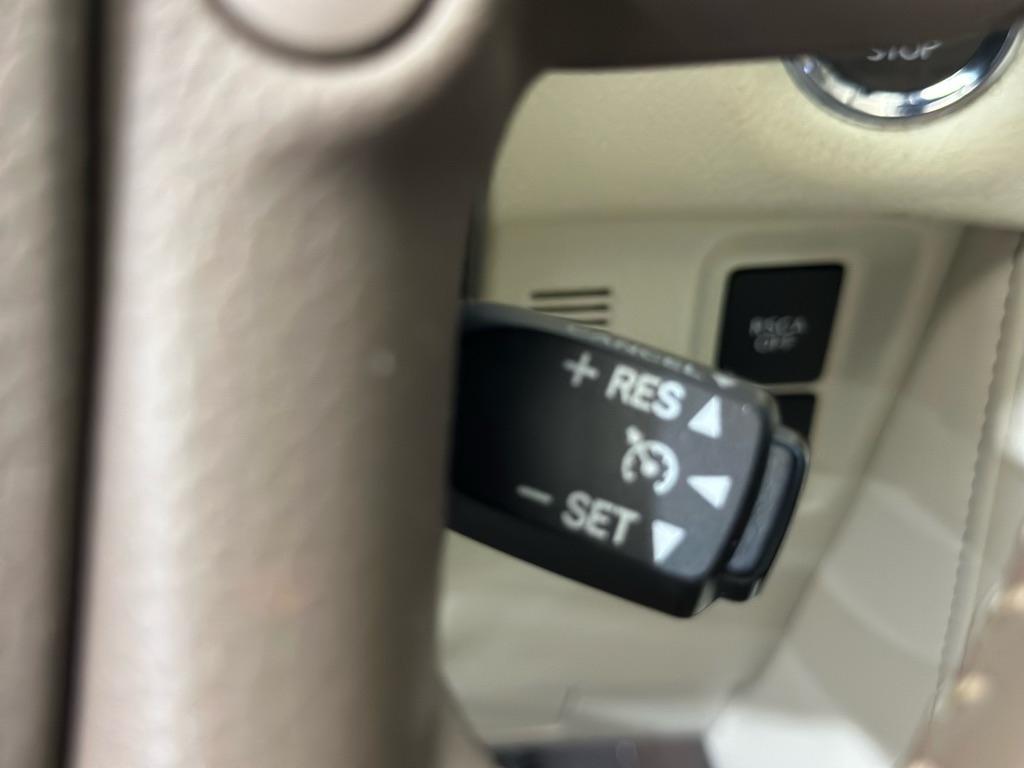 Lexus GX 460 Sport Utility 2010