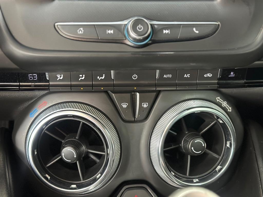 Chevrolet Camaro 1LT Convertible 8A 2019