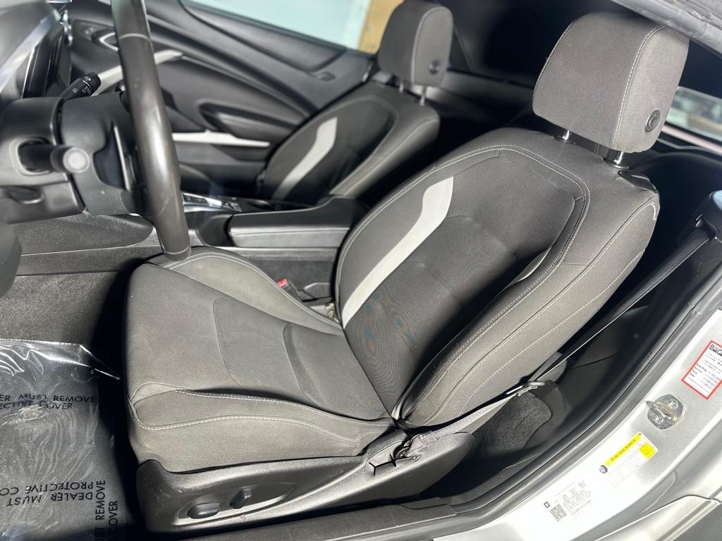 Chevrolet Camaro 1LT Convertible 8A 2019