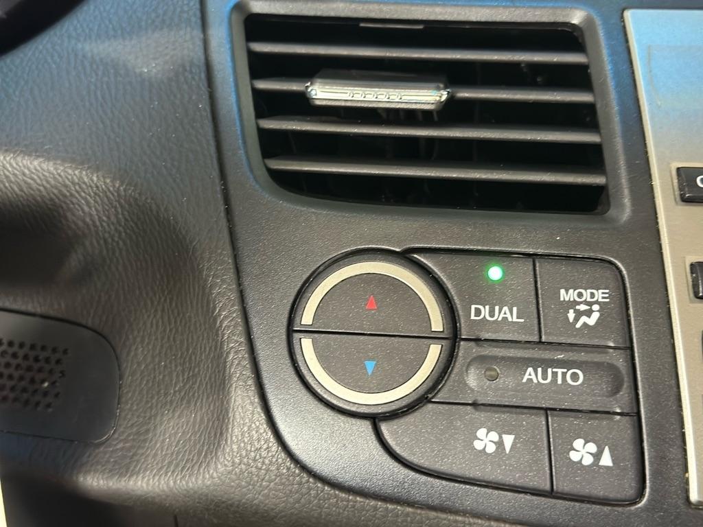 Acura RDX 5-Spd AT 2011