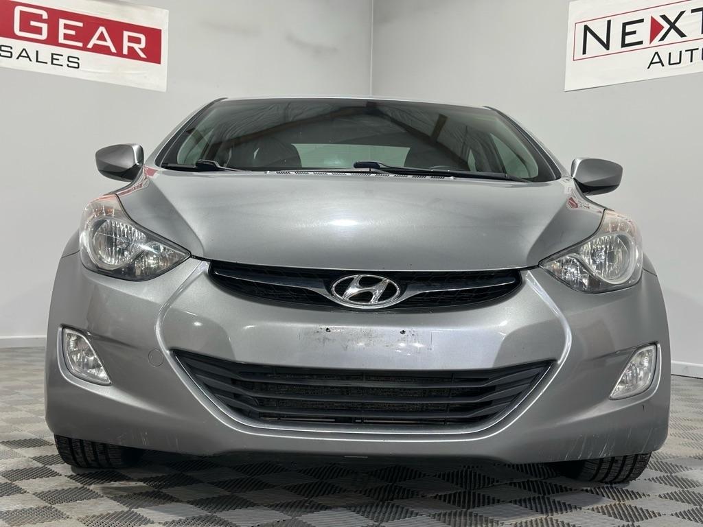 Hyundai Elantra GLS M/T 2013