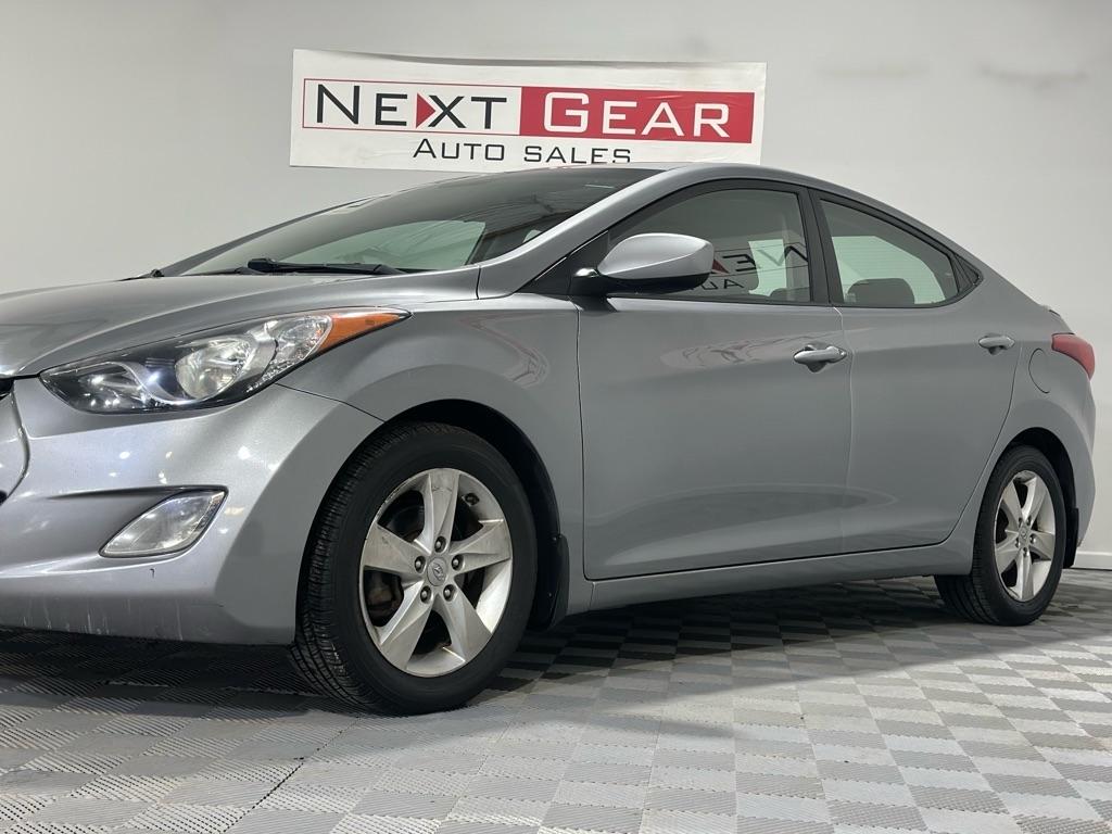 Hyundai Elantra GLS M/T 2013