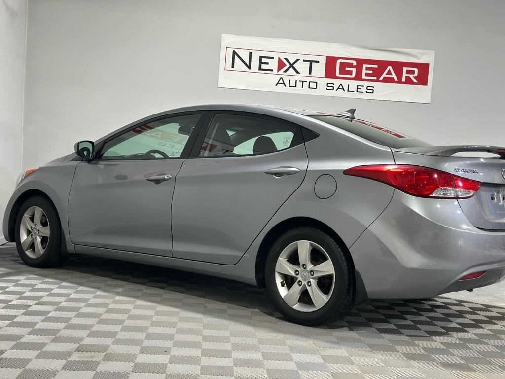 Hyundai Elantra GLS M/T 2013