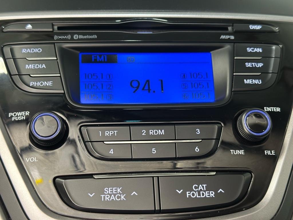 Hyundai Elantra GLS M/T 2013