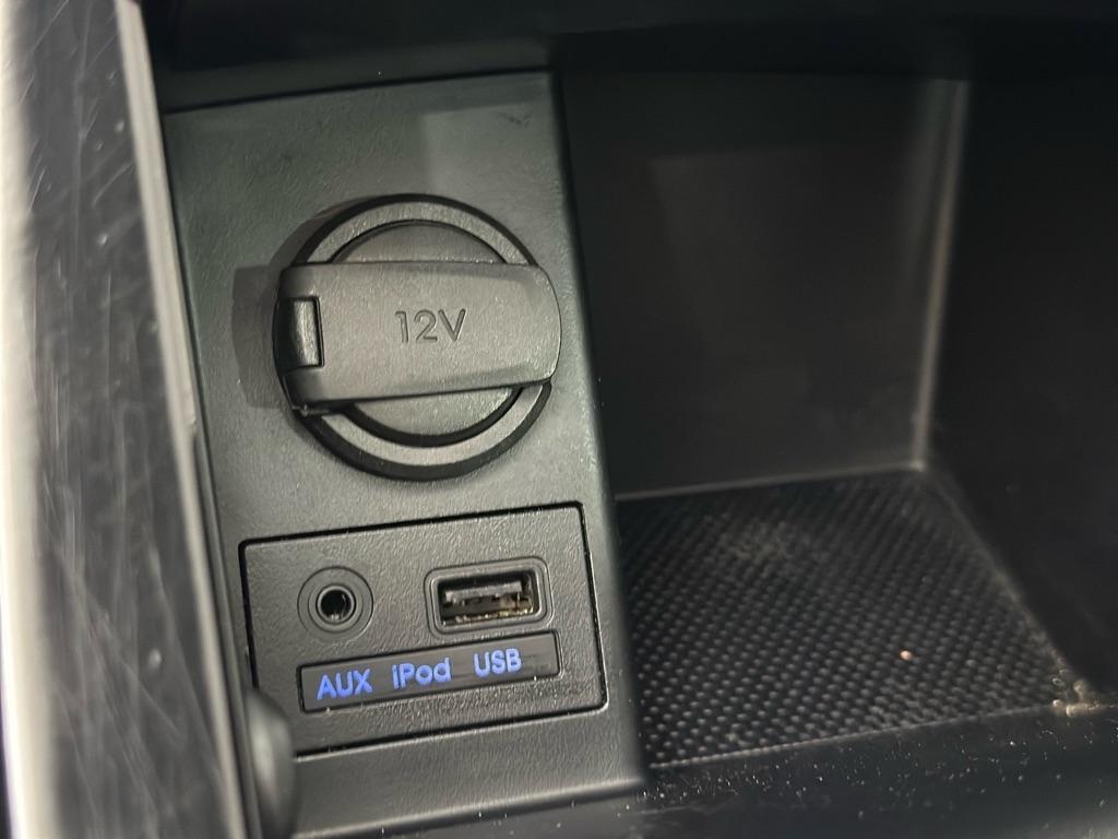 Hyundai Elantra GLS M/T 2013