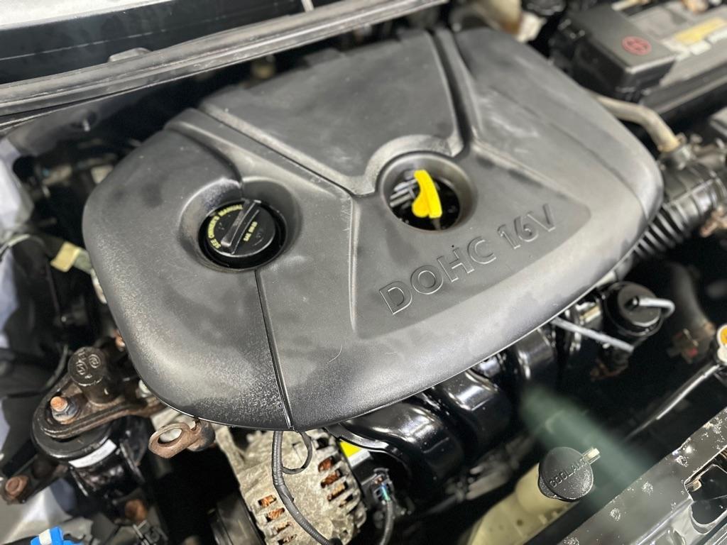 Hyundai Elantra GLS M/T 2013