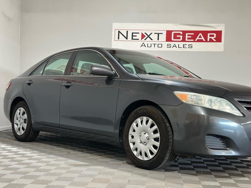 Toyota Camry SE 6-Spd MT 2010