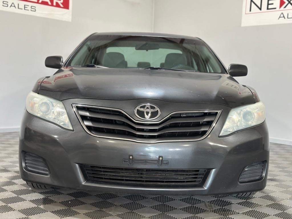 Toyota Camry SE 6-Spd MT 2010