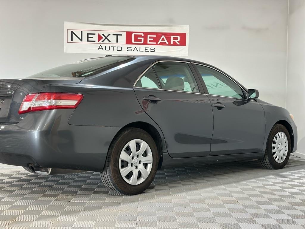 Toyota Camry SE 6-Spd MT 2010