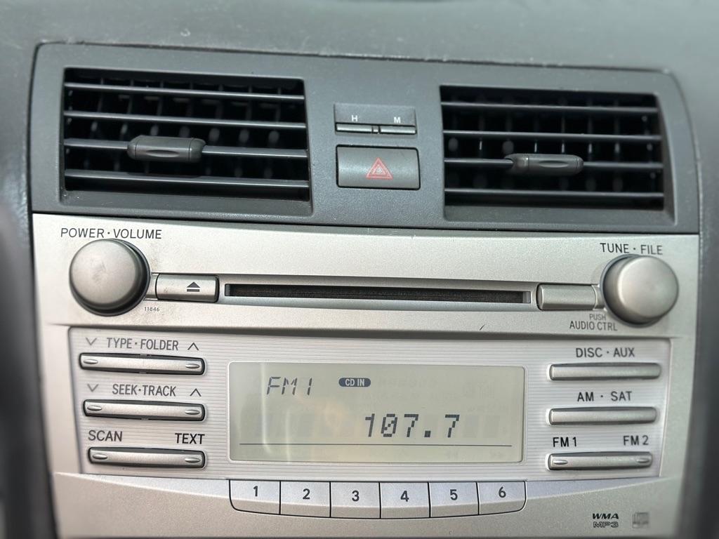 Toyota Camry SE 6-Spd MT 2010