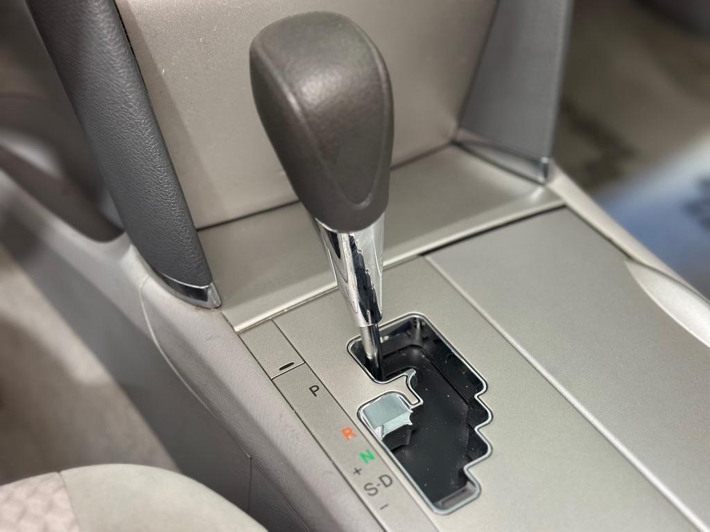 Toyota Camry SE 6-Spd MT 2010