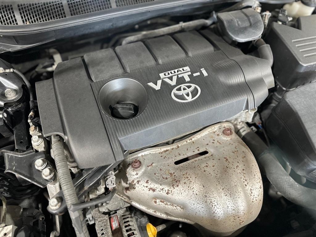 Toyota Camry SE 6-Spd MT 2010