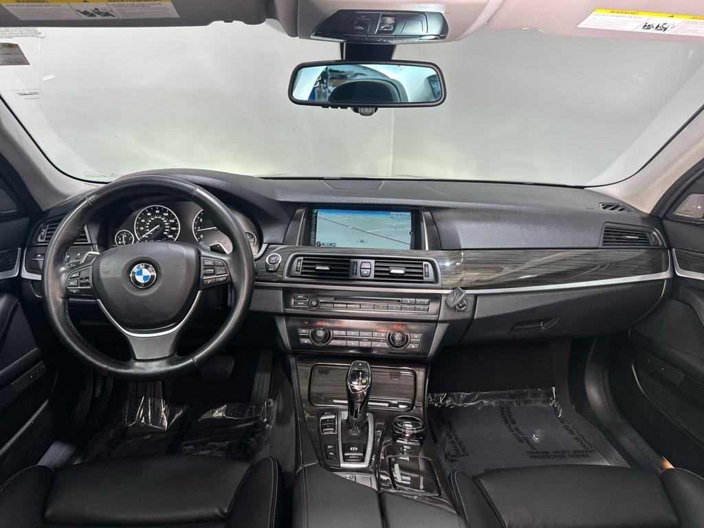 BMW 5-Series 550i xDrive 2014