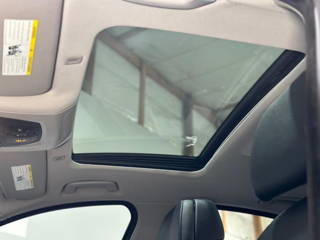 BMW 5-Series 550i xDrive 2014